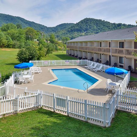 Americas Best Value Inn Кантон Екстериор снимка