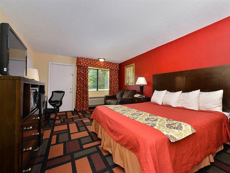 Americas Best Value Inn Кантон Екстериор снимка