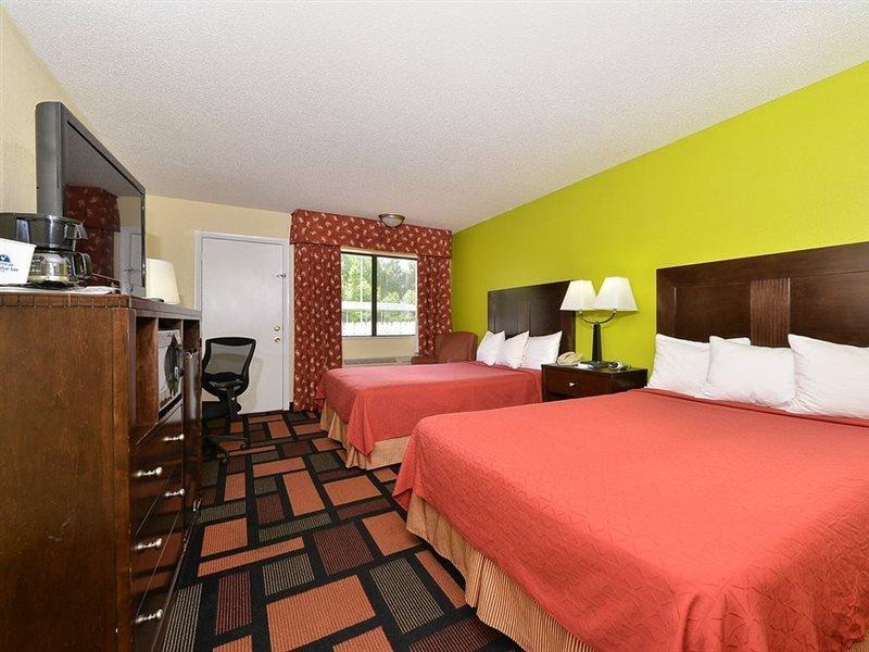 Americas Best Value Inn Кантон Екстериор снимка