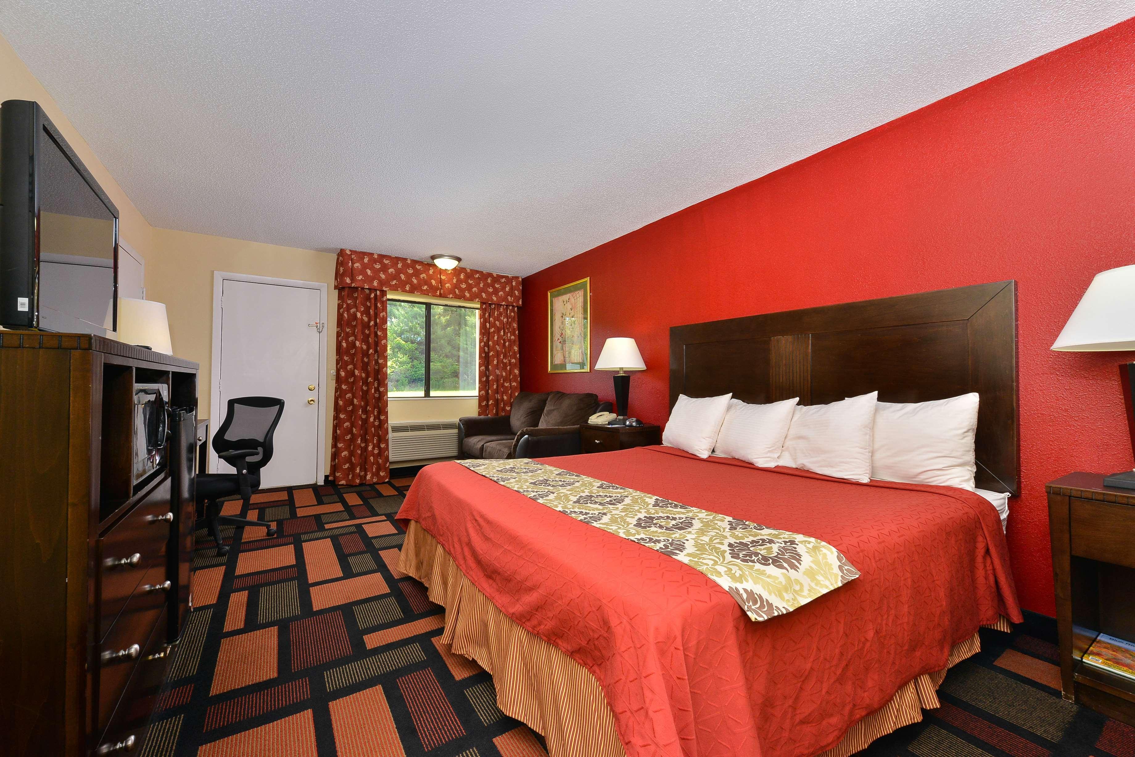 Americas Best Value Inn Кантон Екстериор снимка